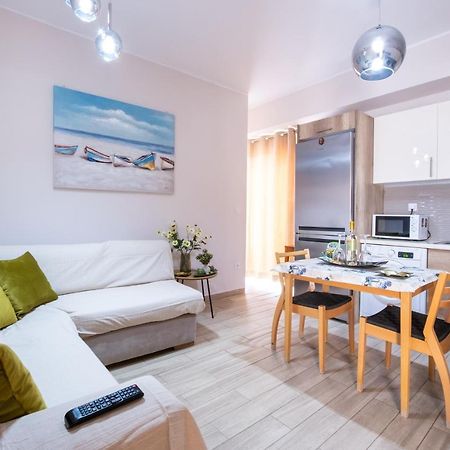 Family Apartment Near Port Piræus Eksteriør billede
